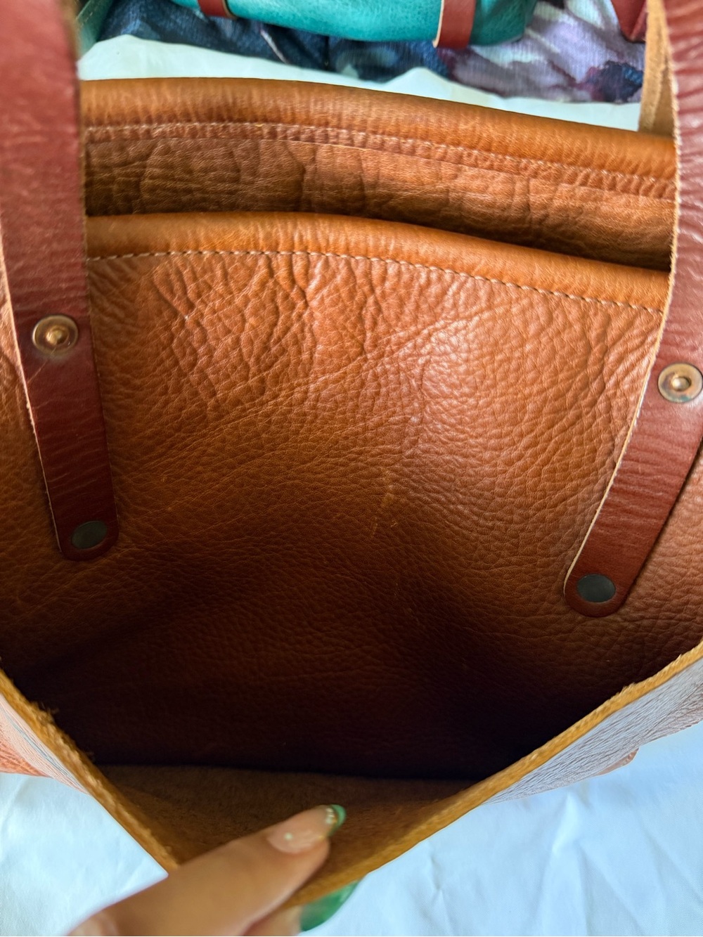 Go Forth Goods medium Avery tote in saddle - Picture 7 of 15